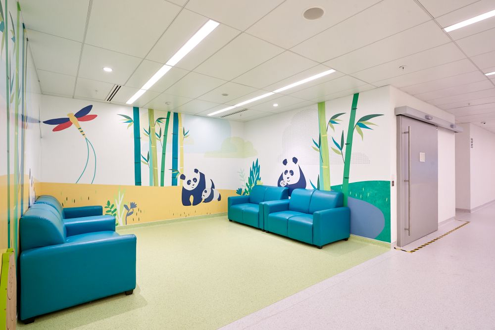 Eight types of animals such as pandas and kangaroos are featured on different floors, which help guide child patients and their families to the right floors.