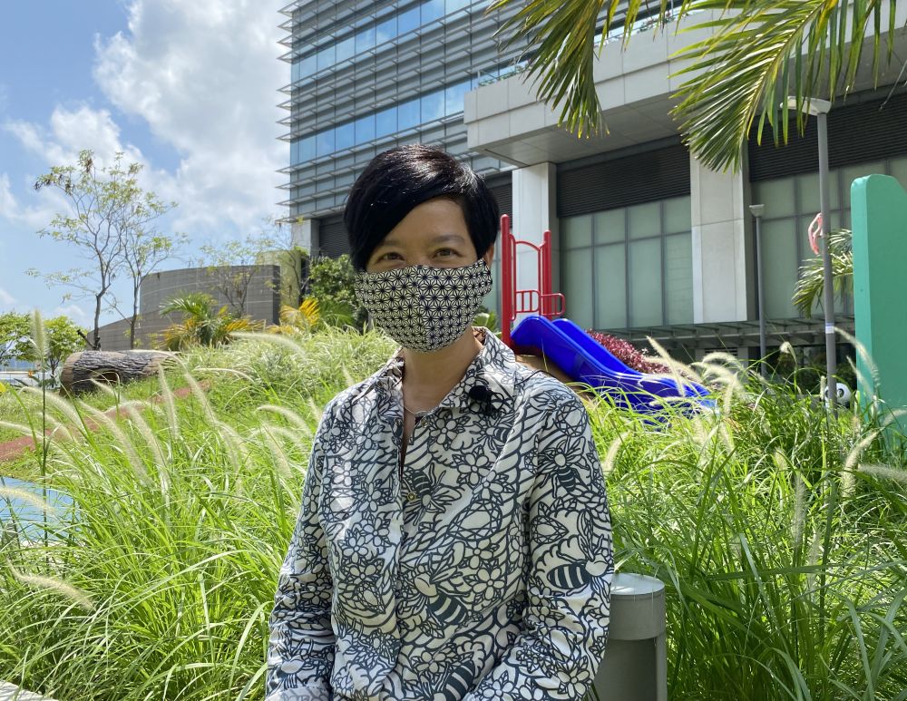 The Director of Architectural Services, Ms Winnie HO, says that the HKCH has an overall greenery coverage of 40 percent, exceeding the minimum requirement of 30 percent for the Kai Tak Development Area.