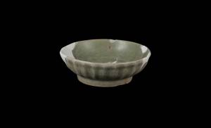 Celadon basin with carved lotus petals design produced by Longquan kiln
