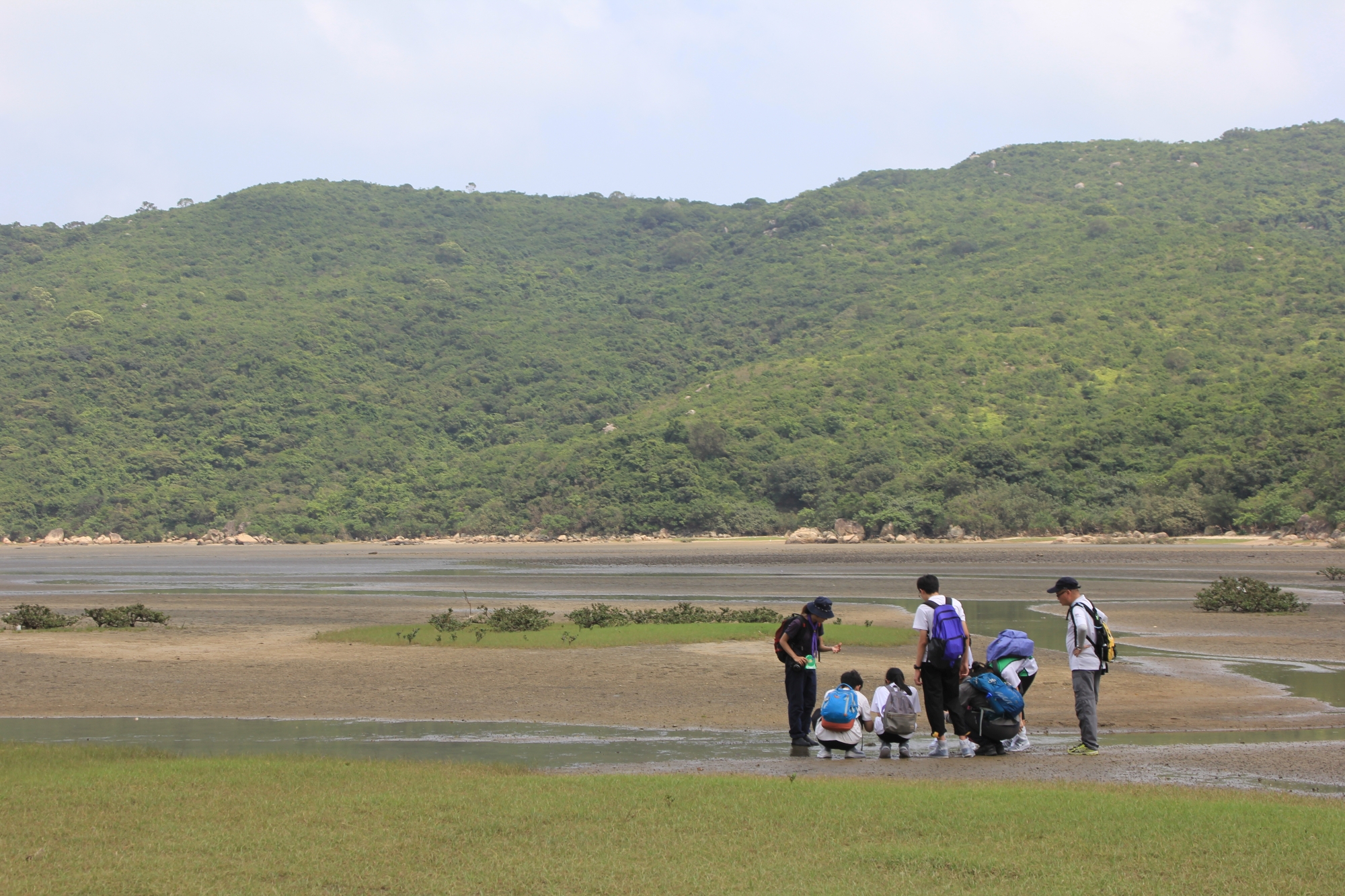 The Lantau Countryside Ecological and Cultural Education Programme will train tertiary students as Lantau Ecological Education Ambassadors. They will help organise activities to deepen understanding of the ecology of birds and butterflies in Pui O and Shui Hau. Pictured here is Shui Hau. (Photo courtesy of a project member)