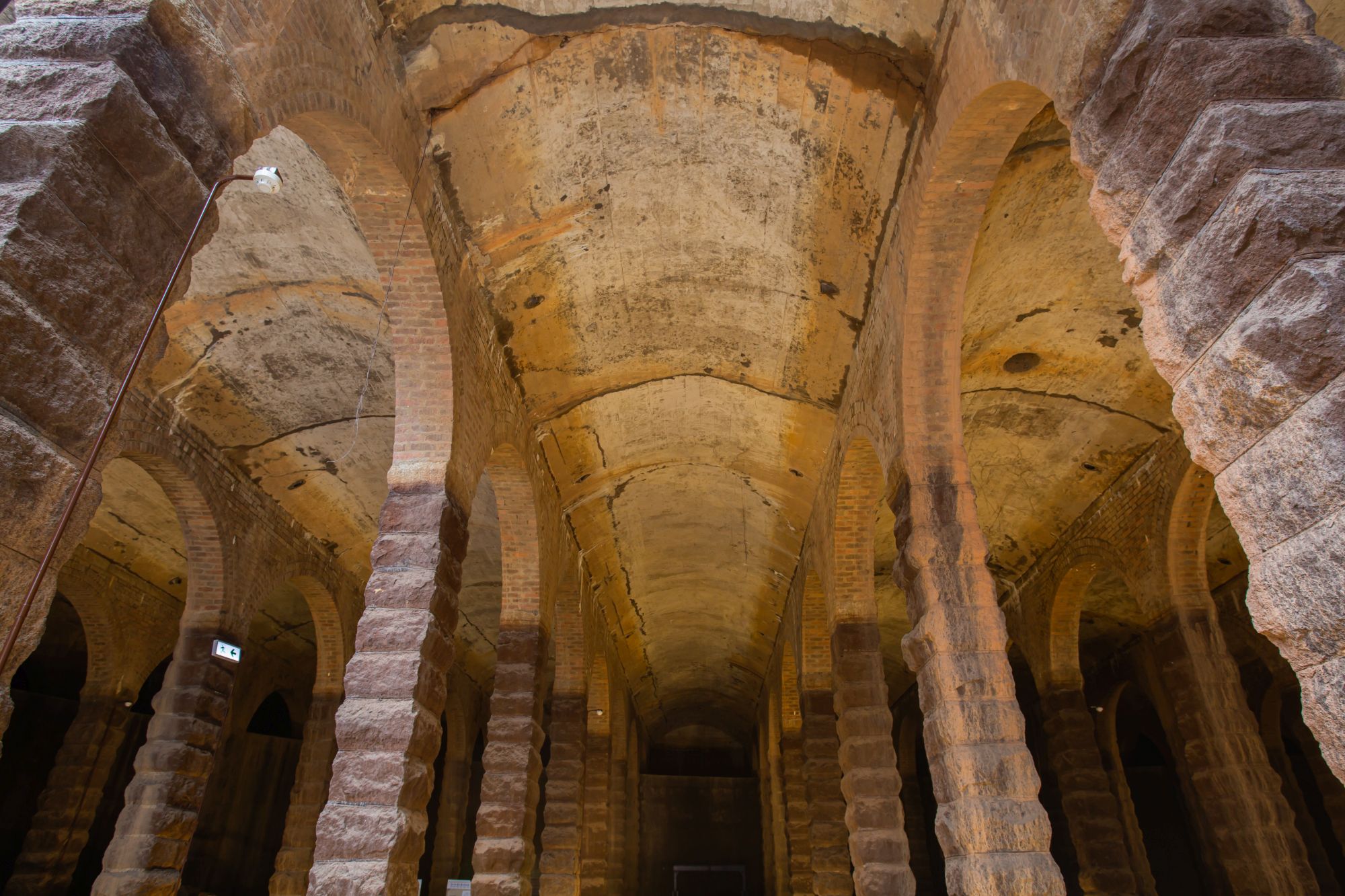 In June last year, the Antiquities Advisory Board confirmed the Grade 1 status of the Ex-Sham Shui Po Service Reservoir (Ex-SSPSR). Its concrete vaulted ceiling, red brick arches and granite piers are styled to replicate the Roman civil engineering works.