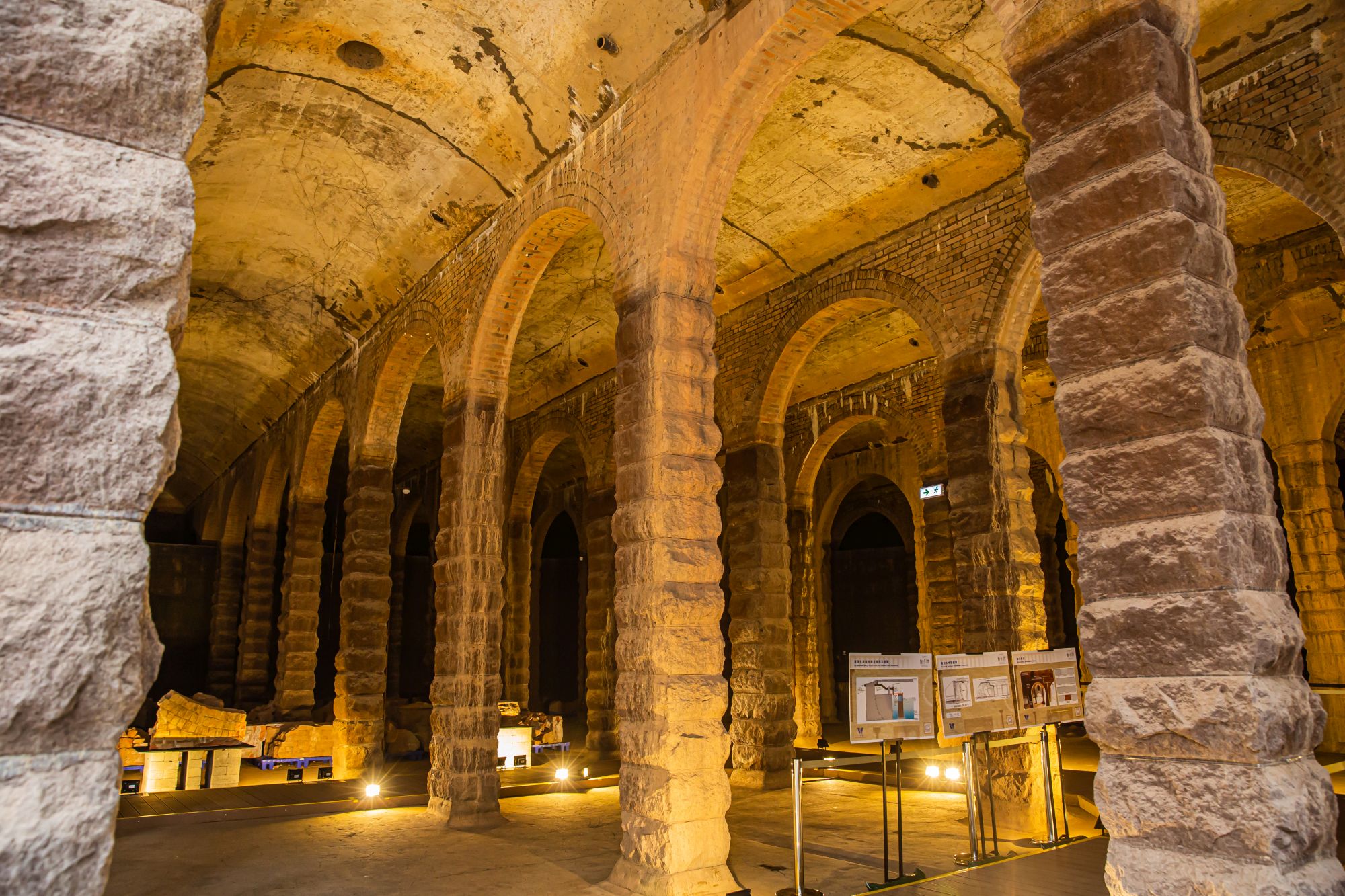 In June last year, the Antiquities Advisory Board confirmed the Grade 1 status of the Ex-Sham Shui Po Service Reservoir (Ex-SSPSR). Its concrete vaulted ceiling, red brick arches and granite piers are styled to replicate the Roman civil engineering works.