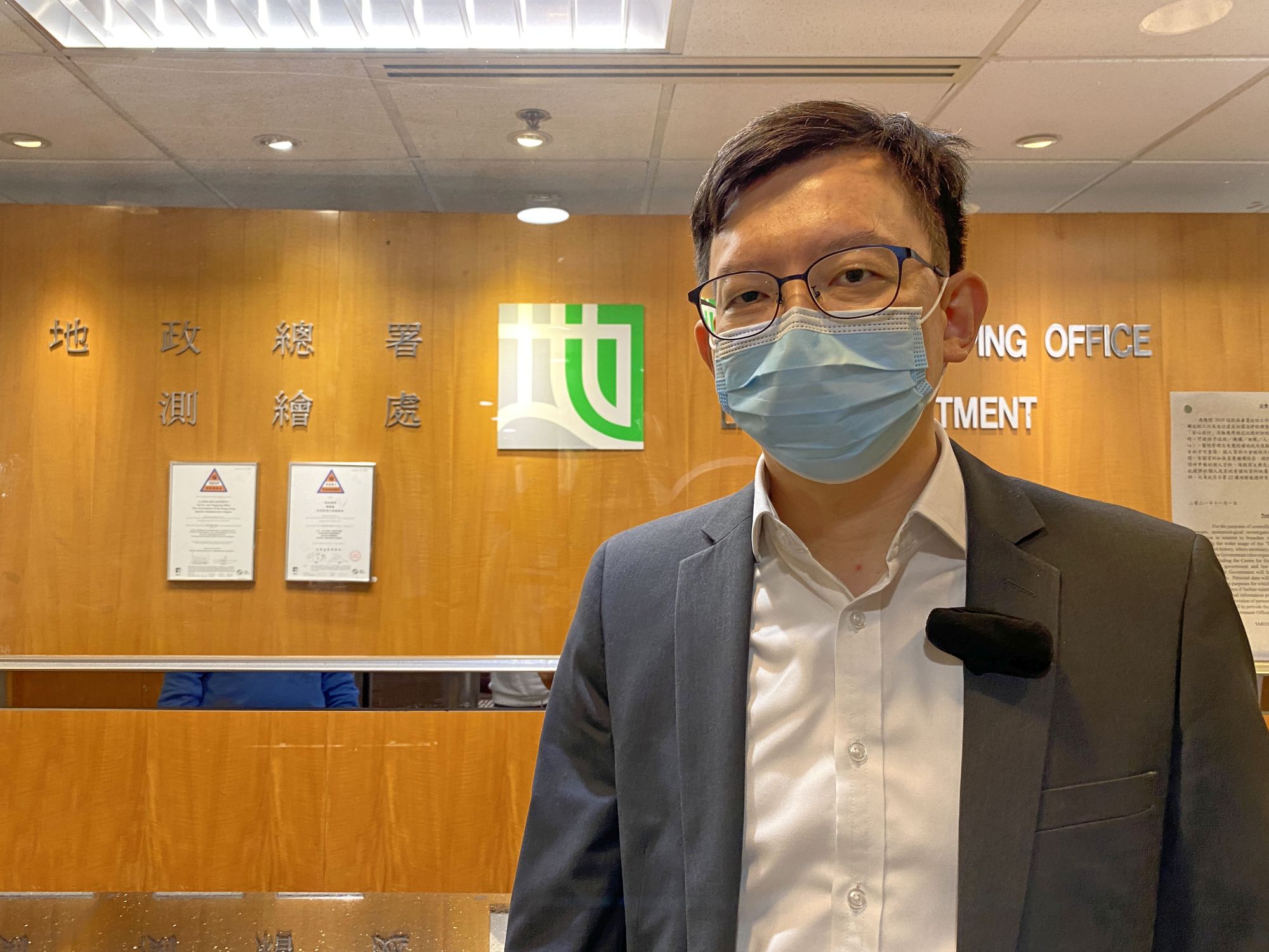 According to Mr CHU Siu-ki, Alex, Assistant Director (Survey and Mapping) of the Lands Department (LandsD), the LandsD has made available the 3D Pedestrian Network and the 3D Visualisation Map to the public for free.