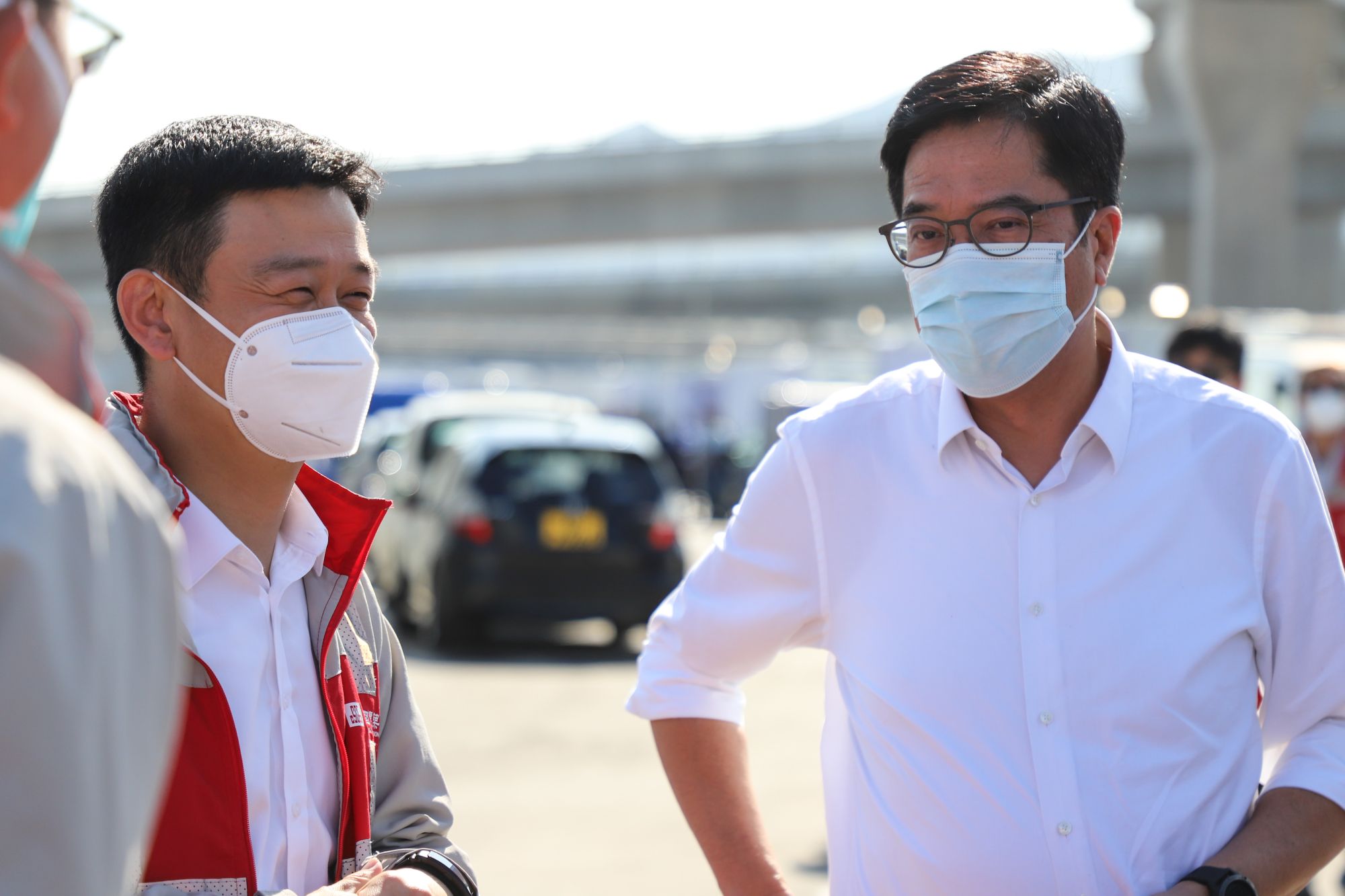 Photo shows the Secretary for Development, Mr Michael WONG (right), being briefed by a representative of the contractor (left) on the CIF on the Hong Kong Boundary Crossing Facilities Island of the Hong Kong-Zhuhai-Macao Bridge yesterday (12 March).