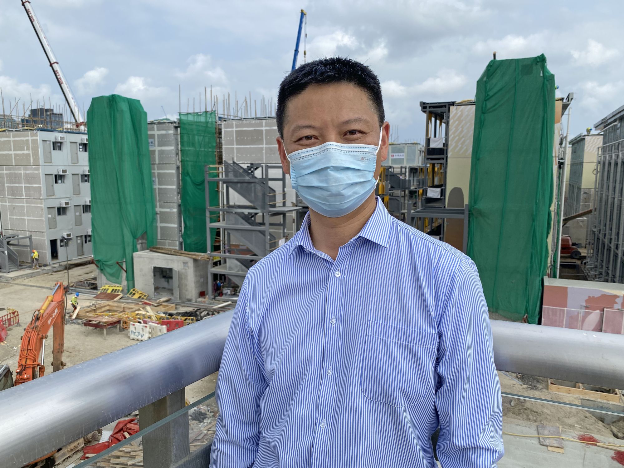Senior Building Services Engineer of the ArchSD, Mr HU Jinshan, Arnold, says that the isolation facility at Kai Tak has to be provided with lifts because it is four-storey tall.