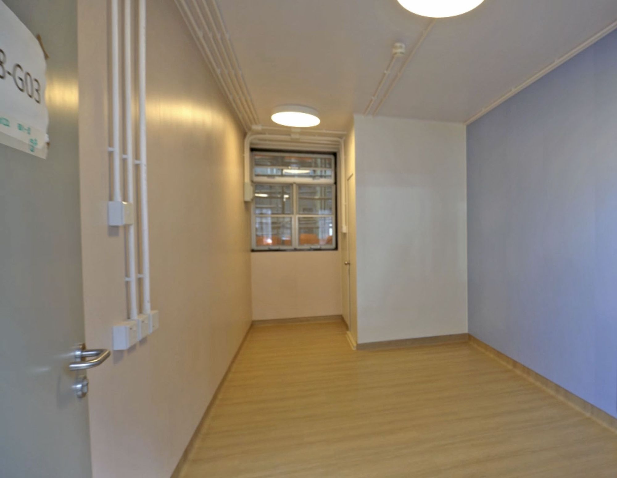 Most of the parts of the modules for the CIF at Kai Tak, such as windows, switches, walls, ceilings and floor slabs have been finished in the factory.