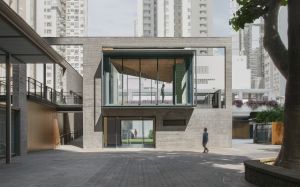 The new extension of the Oil Street Art Space (Oi!) in North Point has been opened to the public recently, hoping to provide more art and leisure space in the district and become a cultural landmark in Hong Kong.