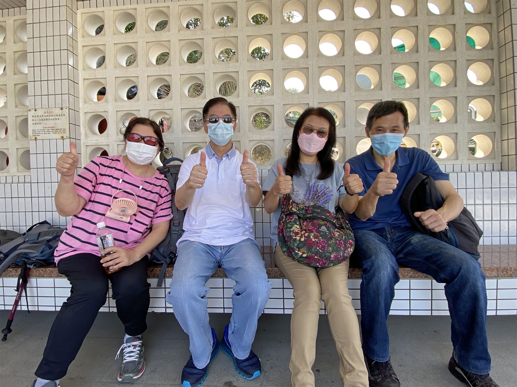 Tourists visiting the new Pak Kok Pier say that since the pier is mainly for embarkation or disembarkation and public safety is of utmost importance, improvement works are needed in spite of the remote location.