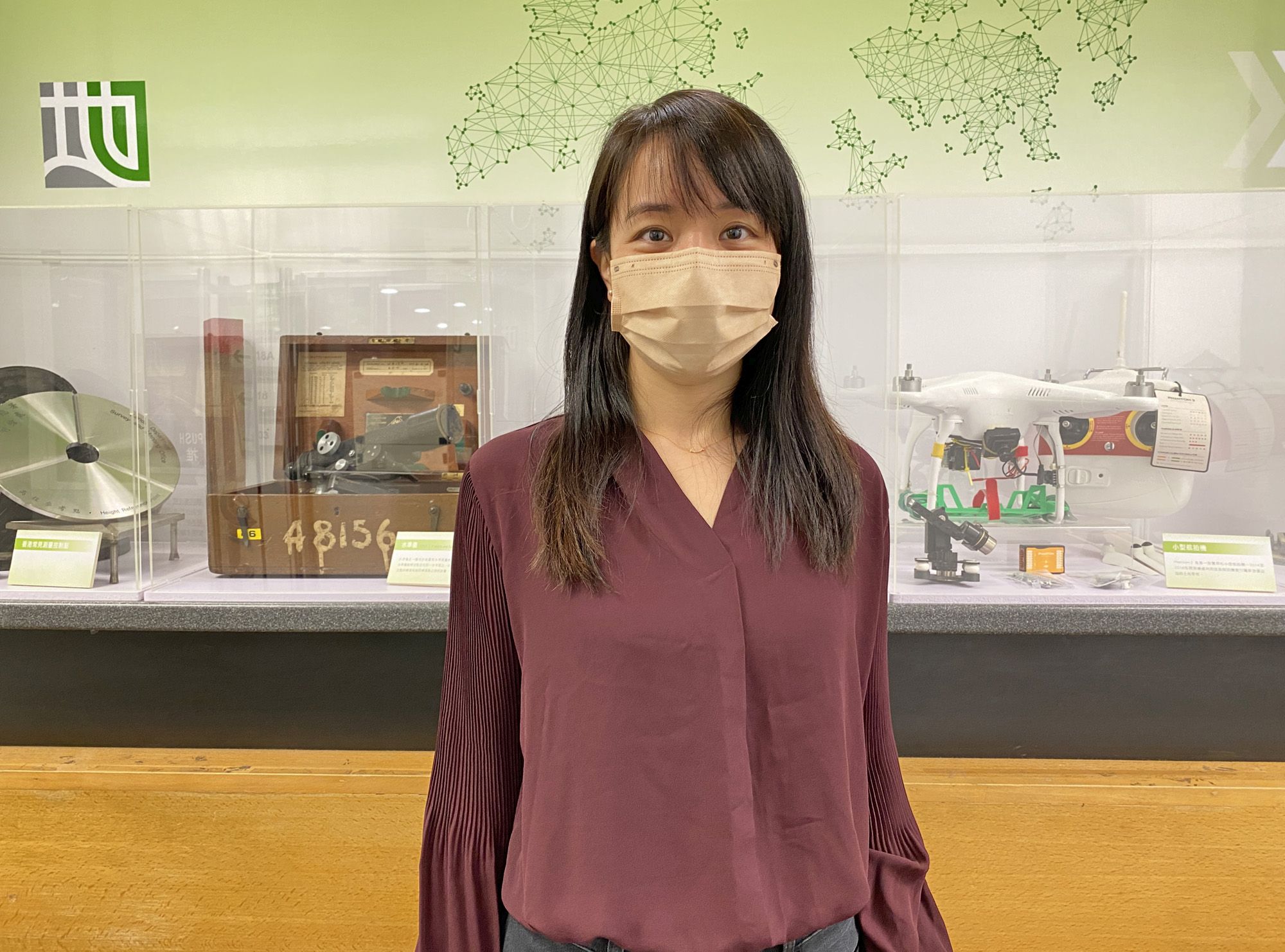 Land surveyor of the LandsD, Ms HUNG Ching, Charlie, says that the CSDI portal and the first 3D Visualisation Map dataset are launched by the Government for members of the public to search, browse and download different spatial data for free.