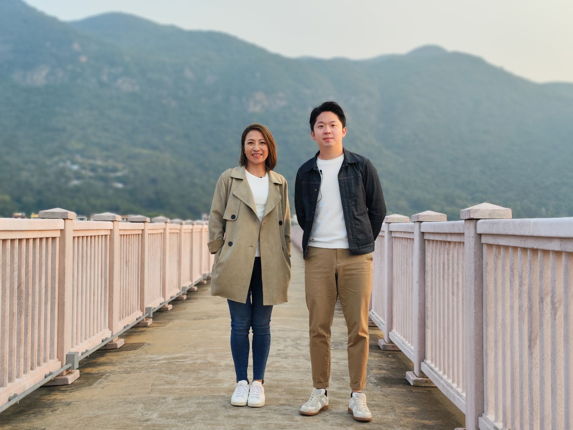 Ms LI Dan, Flora (left), Engineer of the Sustainable Lantau Office (SLO) under the Civil Engineering and Development Department, and Mr CHOW Hing-yin, Stephen (right), Conservation Officer of the SLO introduced the nature and cultural conservation projects in South Lantau.