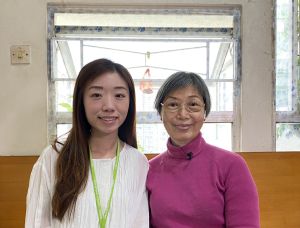 Ms WONG (right), an owner-occupier of a residential flat in Sha Tin, says that serious water seepage was previously occurred along the windowsills of her flat; thanks to the “BMGSNO”, as well as the consideration and patience of the case officer, Ms CHIU Shuk-yi (left), the repair works have been completed successfully.	