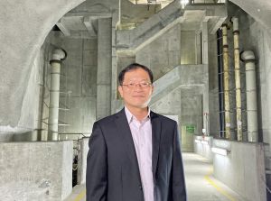 Assistant Secretary (Works Policies) of the Development Bureau, Mr FUNG Yiu-cheung, Dennis, says that relocating/accommodating suitable government facilities into caverns not only better utilises land resources and improves the urban layout and environment, but also enhances the service quality of these facilities.