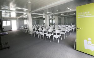 The designated quarters were made available through making good use of the community isolation facilities in Tam Mi, Yuen Long. The CIC has converted the facilities into quarters and added necessary ancillary facilities. 