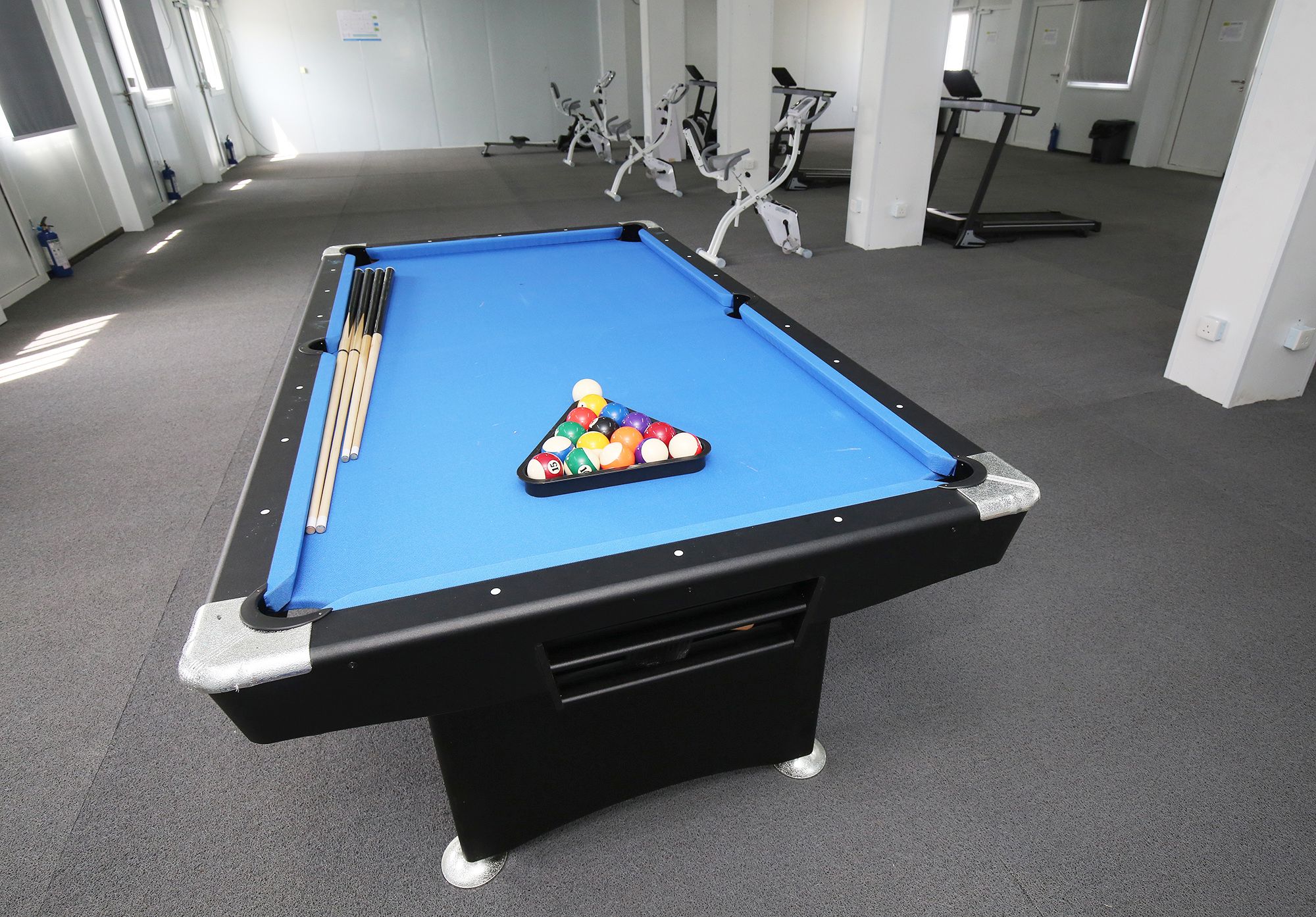 The designated quarters were made available through making good use of the community isolation facilities in Tam Mi, Yuen Long. The CIC has converted the facilities into quarters and added necessary ancillary facilities. 