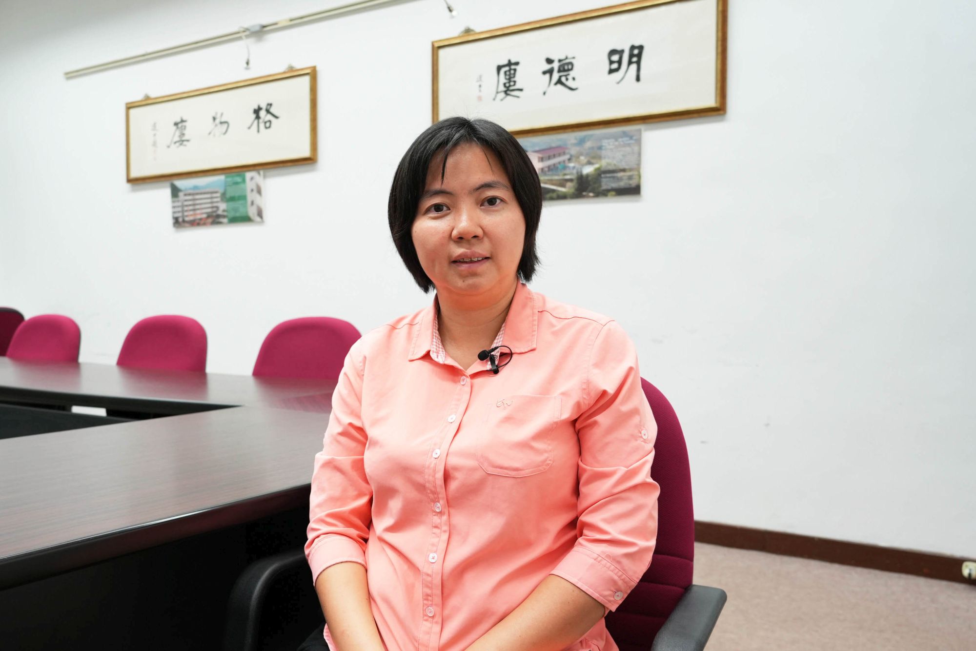 Associate Professor of the Department of Civil Engineering of the University of Hong Kong, Dr CHUI Ting-fong, May, says that in formulating the flood prevention strategies, we need to consider the space and land constraints as well as the impacts on the environment.