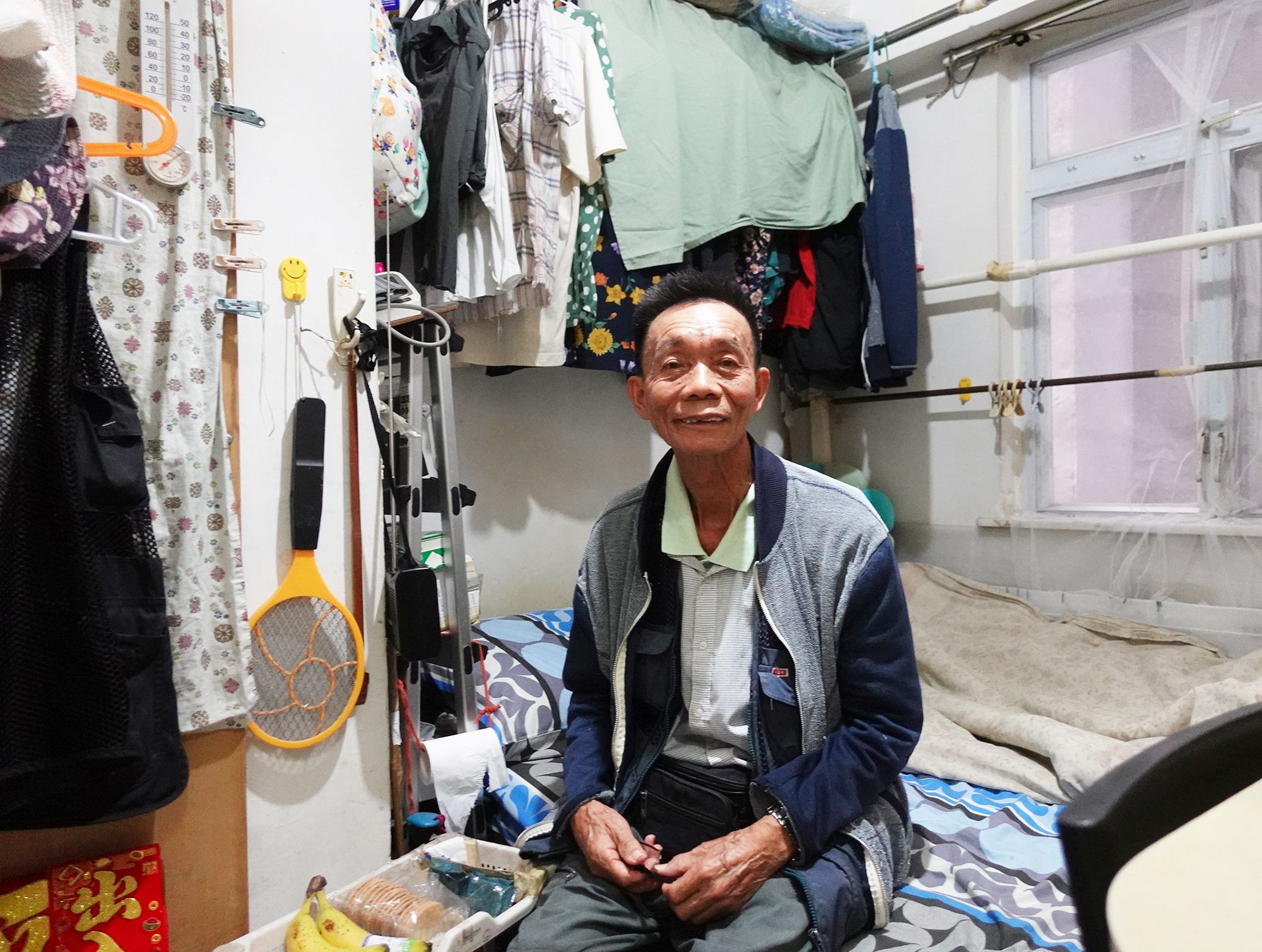 Mr KAO, an SDU tenant, says that his water expenses have been reduced after the installation of a separate WSD water meter.