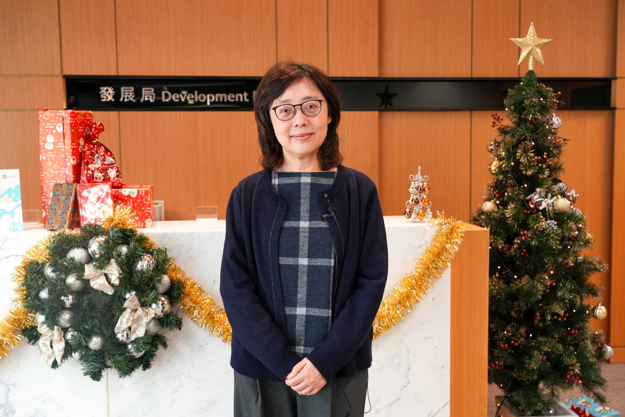 發展局局長甯漢豪恭祝大家聖誕快樂，同時感謝來自不同部門的同事投入義務服務，身體力行關愛社會。