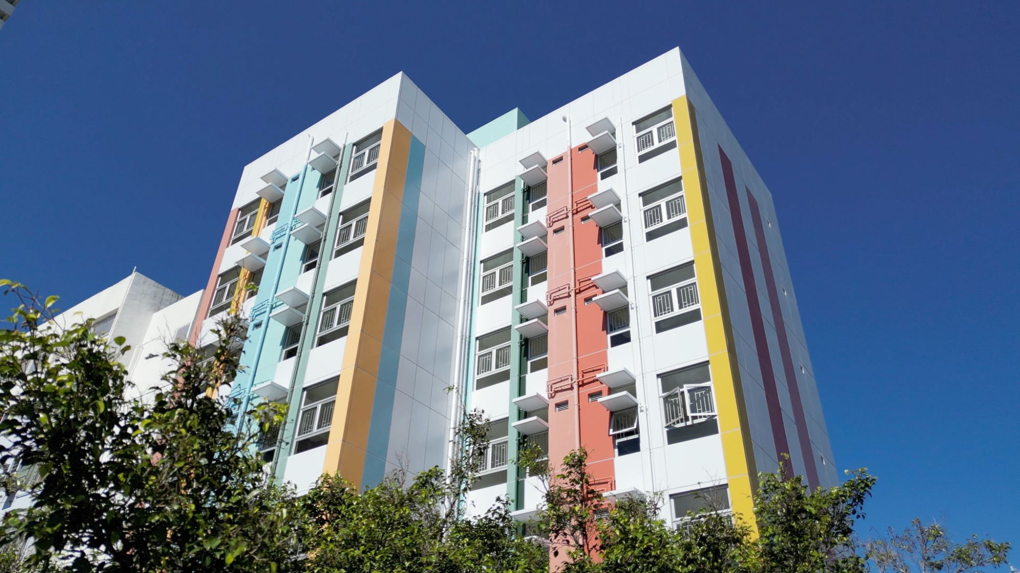 Hong Kong’s construction industry has embraced the innovative spirit of Lo Pan culture and  actively promoted high productivity construction in recent years. Modular Integrated Construction (MiC) modules, including architectural, structural, decorative and building services components, are manufactured in factories and then transported to sites for assembly into buildings. This approach enhances site productivity and drives innovation in the construction industry.