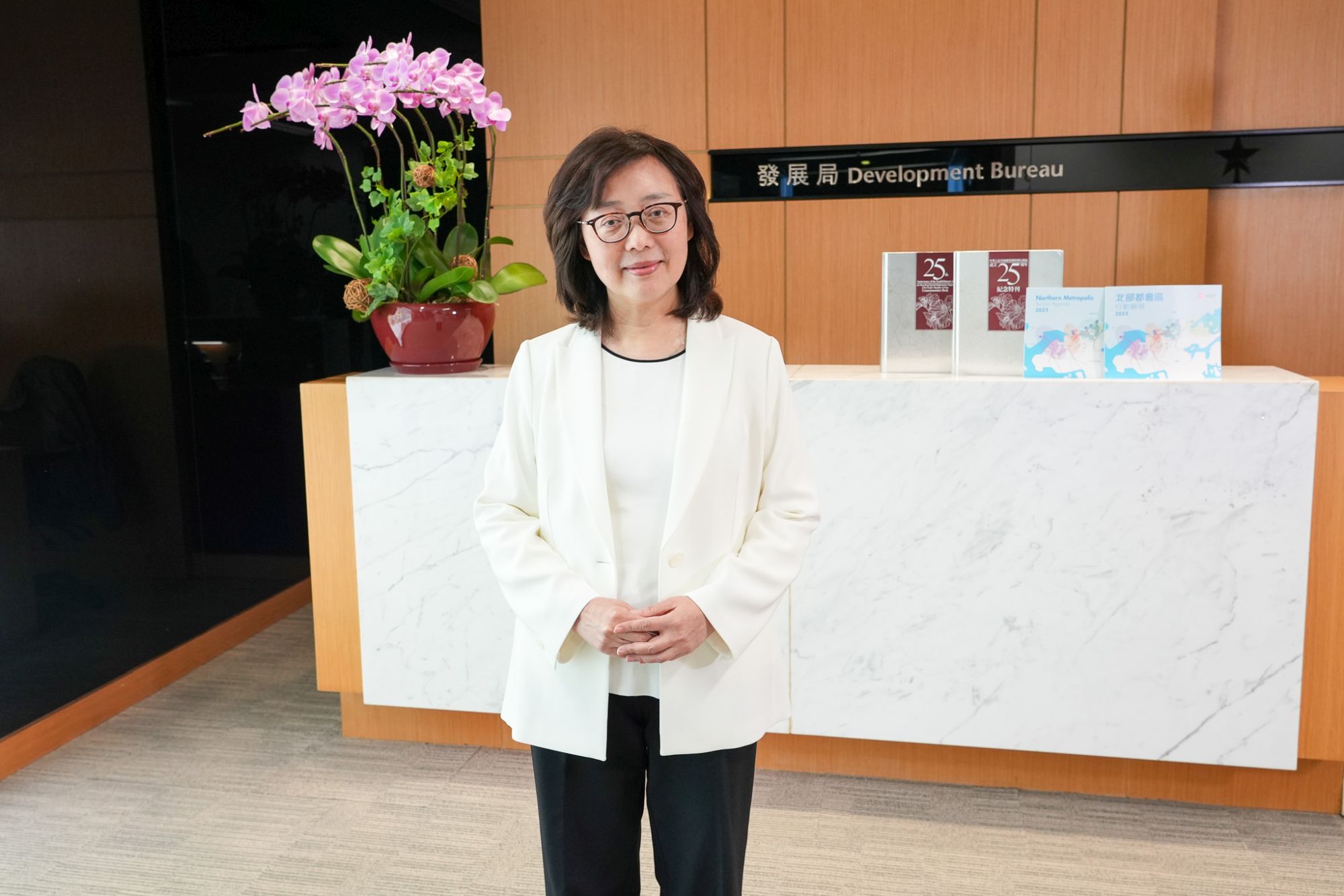 The Secretary for Development, Ms Bernadette LINN, states that the successful completion of the pilot “Professional Title” evaluation marks a groundbreaking milestone, reflecting the country's support and care for Hong Kong professionals, which is a great encouragement.