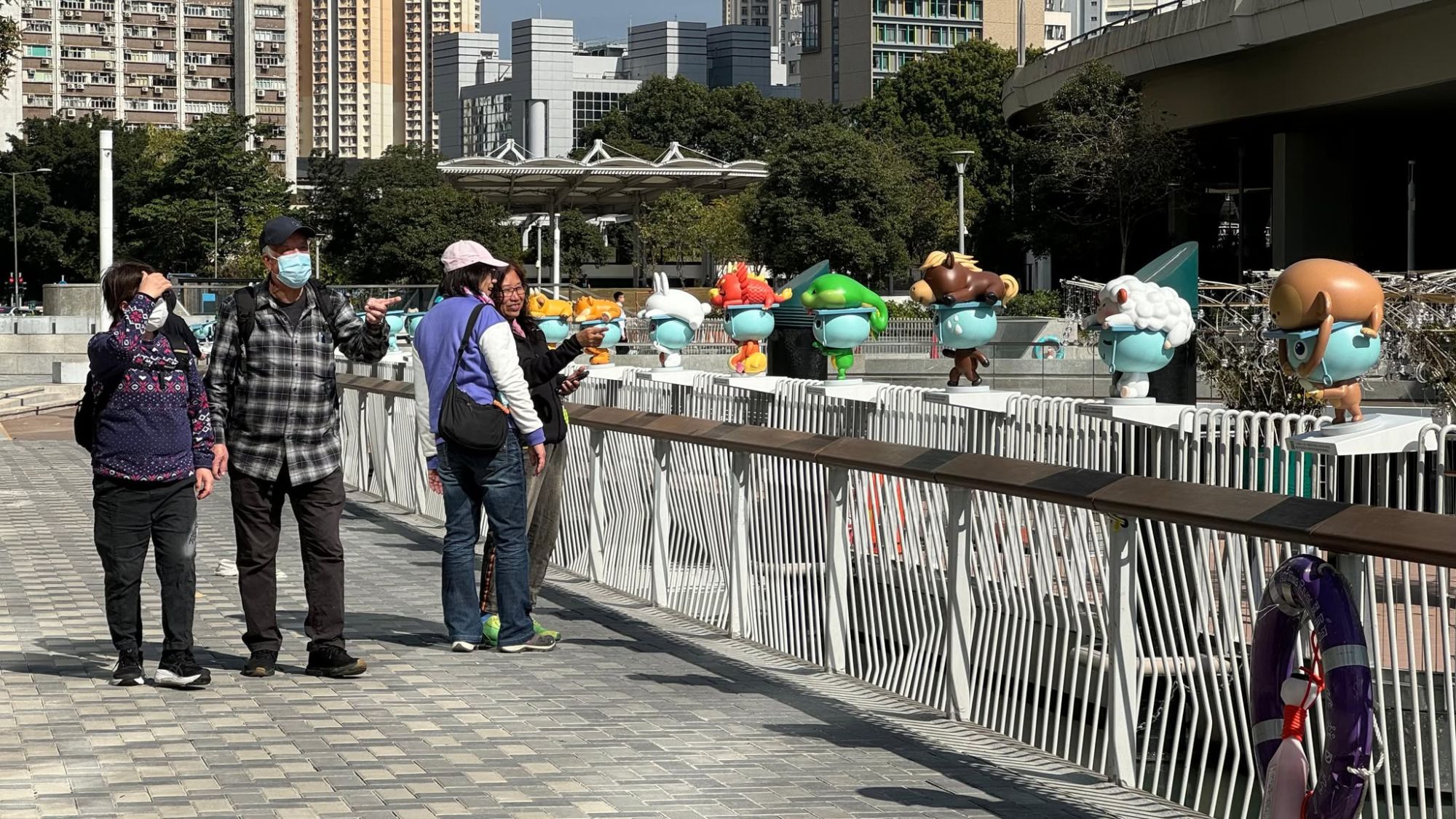 活化的翠屏河畔長廊已全面開放，期望能夠成為觀塘的新地標，以及充滿活力的公共空間。