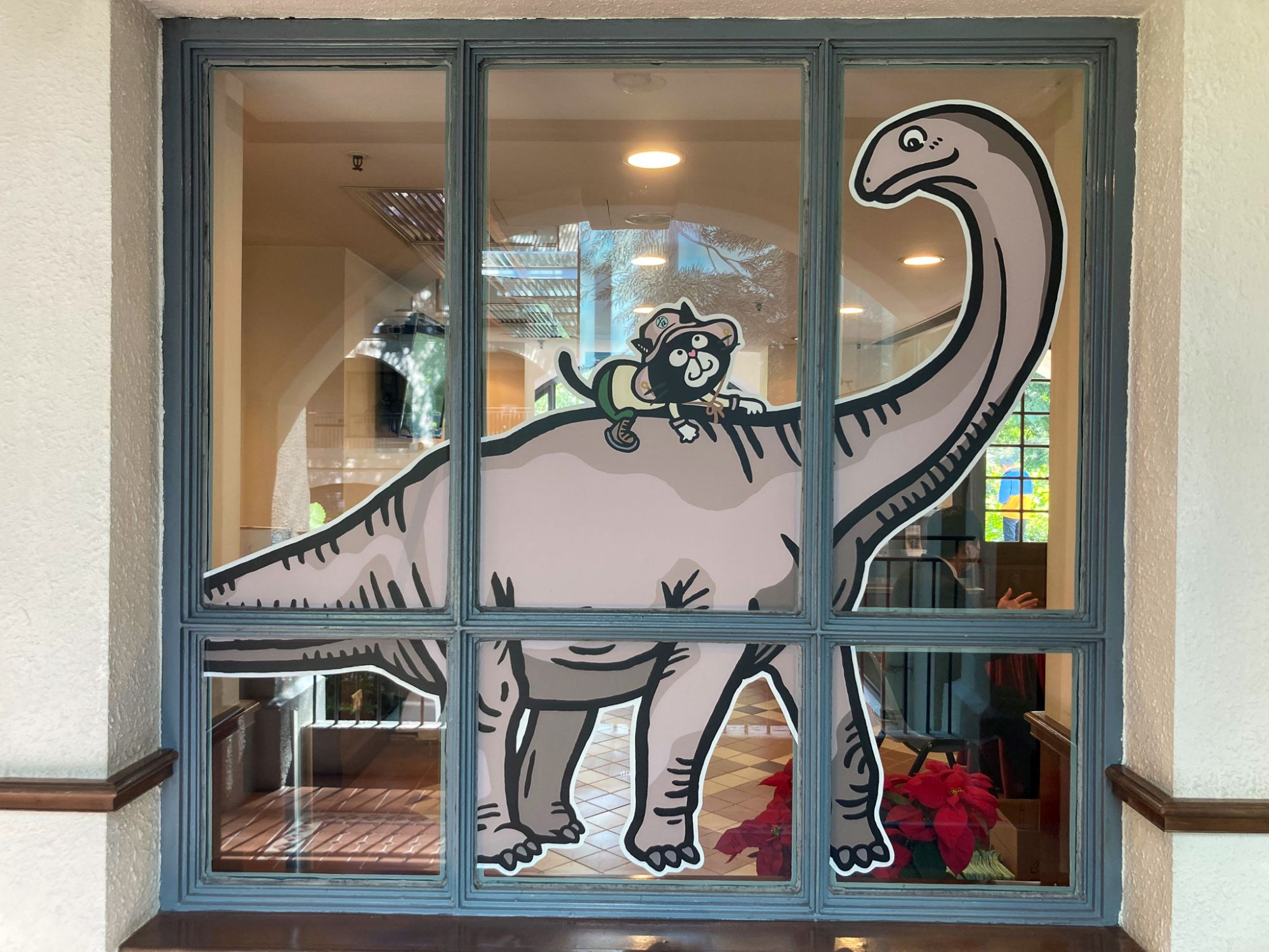 貓館長與恐龍。