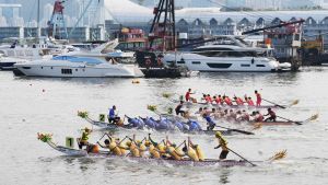 在觀塘海濱曾成功舉辦多項本地及國際大型比賽及水上活動（包括水球比賽及龍舟賽等）。此外，三個水上訓練中心已進駐觀塘海濱用地並逐步啟用，為本地水上運動與旅遊發展增添活力。