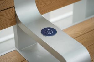 馬料水新渡輪碼頭設置Wi‑Fi、無線充電裝置及電子顯示屏。