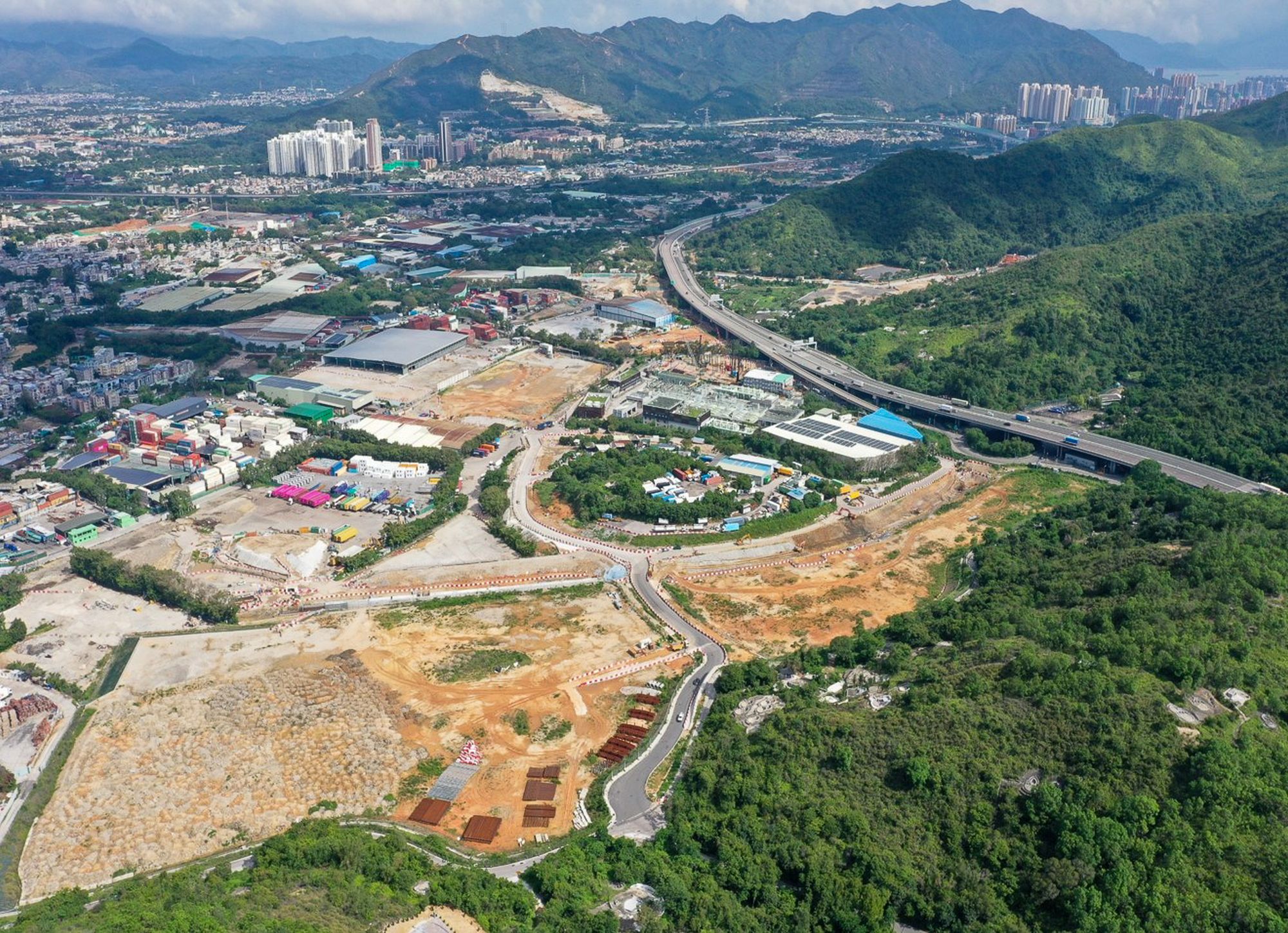 目前北部都會區九個新發展區已全數開動，圖示的產業用地平整是洪水橋產業園。