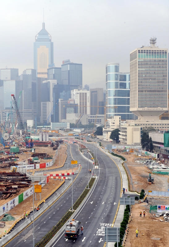 The first section of Lung Wo Road in Central will be open to traffic tomorrow (February 23).