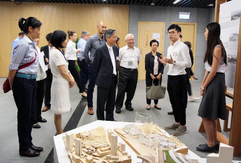 The Greening, Landscape and Tree Management Section of the Development Bureau organised an exhibition held under 