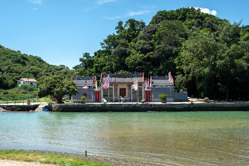 The Government today (October 13) announced that the Antiquities Authority (i.e. the Secretary for Development) has declared Tung Lin Kok Yuen in Happy Valley, Kowloon Union Church in Yau Ma Tei and the Yeung Hau Temple in Tai O as monuments under the Antiquities and Monuments Ordinance. Photo shows the front elevation of the Yeung Hau Temple.