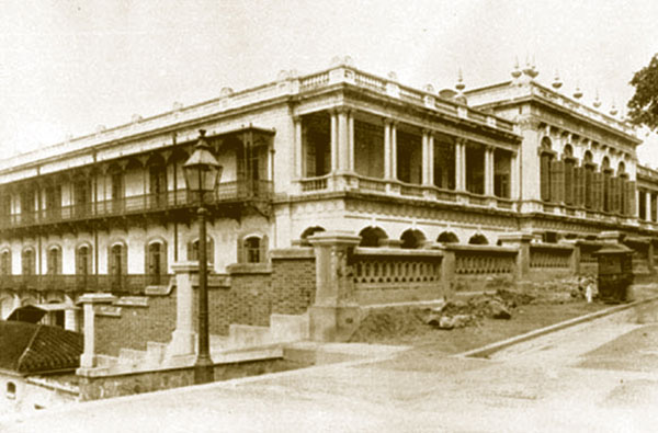 Former Police Married Quarters on Hollywood Road - Photo 1