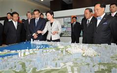 Vice-Premier Li Keqiang visits HKMA