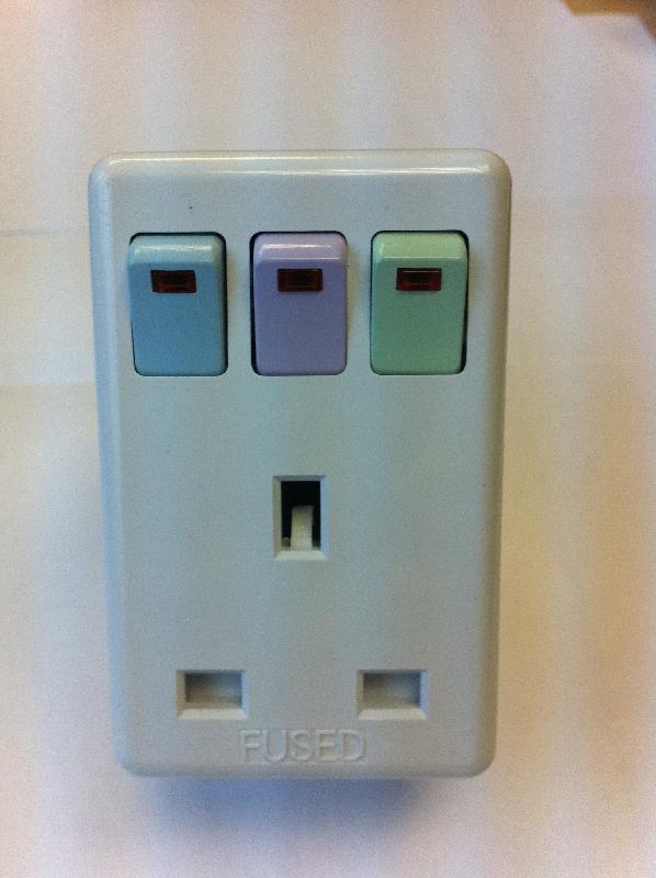 「嘉和」牌（型號「GW7884」）萬能蘇。