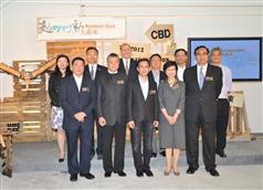 林郑月娥与一众嘉宾合照。