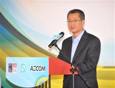 发展局局长陈茂波今日（十月十八日）在荔枝角雨水排放隧道启用典礼上致辞。