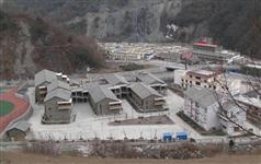 臥龍鎮中心小學校