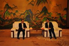 陈茂波（左）今日与宁夏回族自治区人民政府副主席白雪山会面。