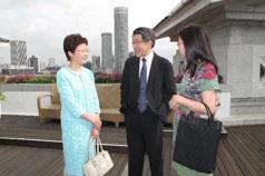 發展局局長林鄭月娥參觀浮爾頓大酒店。