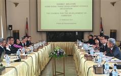 The Secretary for Development, Mr Eric Ma (second right), meets with the Minister attached to the Prime Minister and Secretary General of the Council for the Development of Cambodia, Mr Sok Chenda Sophea (second left), in Phnom Penh, Cambodia, today (February 27).