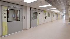 中央援建香港临时医院项目今日（一月二十日）举行竣工移交仪式。图示医院的病房设施。