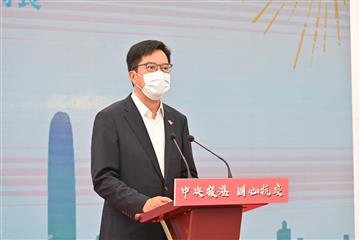The Secretary for Development, Mr Michael Wong; the Secretary for Food and Health, Professor Sophia Chan; and the Secretary for Security, Mr Tang Ping-keung, this afternoon (June 21) attended the handover ceremony of the Penny's Bay and Kai Tak Community Isolation Facilities constructed with Mainland support. Photo shows Mr Wong delivering a speech.
