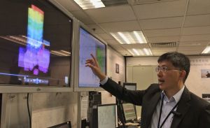 地政总署除了发展「空间数据共享平台」之外，亦会推出全港三维数码地图产品，包括三维室内地图。