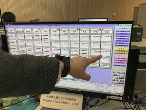 因应近期新型冠状病毒疫情，水务署把出厂食水中的余氯含量，由每公升1毫克提升至约每公升1.2毫克，进一步保障食水在输送和储存过程中保持清洁卫生。图示沙田滤水厂出厂食水中的余氯含量为每公升1.2毫克。