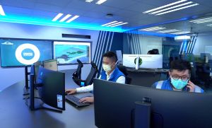 数码化管理平台可说是InnoTCE的「大脑」，采用崭新的数码分身技术（Digital Twin Technology），令工程团队即时掌握整个工地的状况，作出快捷及准确的决策。