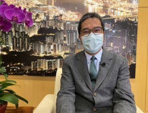 黄伟纶局长祝愿各位爸爸父亲节快乐。