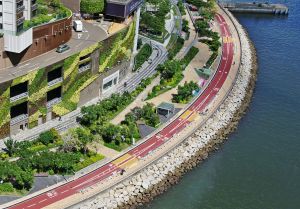 土拓署在单车径上适当加设行人过路处（图中黄色位置），保持海滨的通达性。1