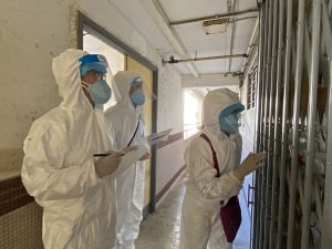 渠务署同事表示很高兴能为抗疫出一分力，相信大家做足保护措施，定能打赢这场抗疫战。