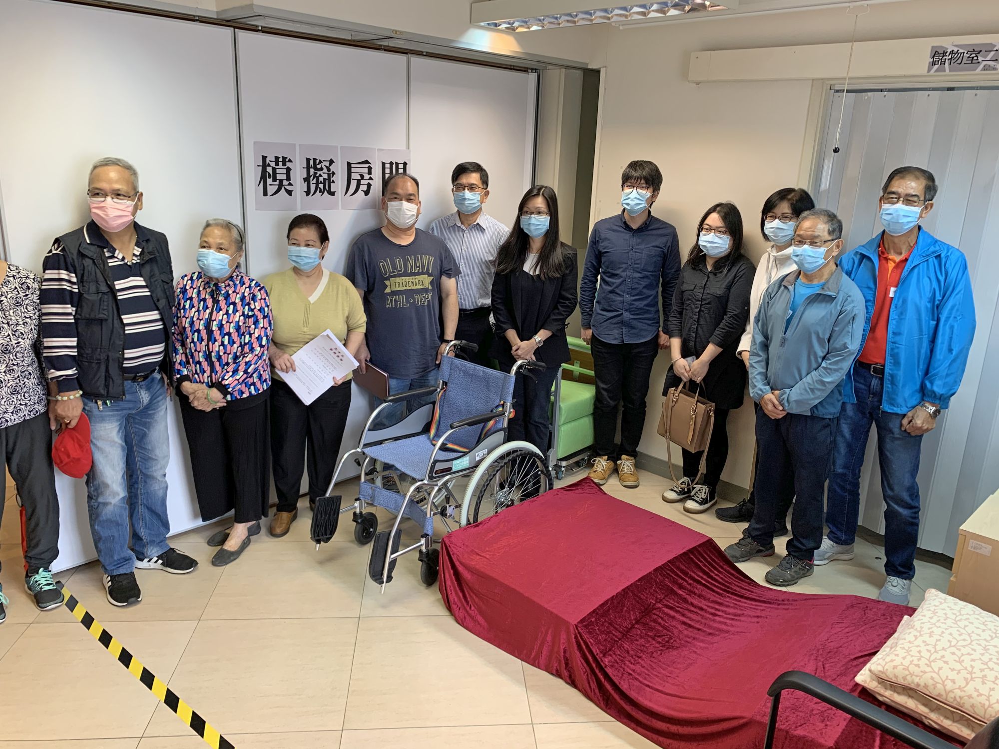 大楼建造初期，建筑团队就大楼设计邀请非牟利社福机构、安老院舍营运代表及长者照顾者参与在线咨询研讨会，并与长者直接交流，收集意见。