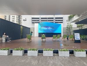 北角「油街实现」的全新艺术空间早前向公众开放，期望为区内提供更多艺术休憩空间，并成为香港文化地标。